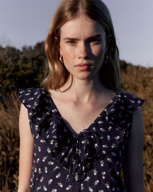 Maisie in Navy Sprig