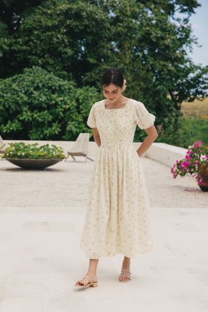 Faye in Creamfield Bloom