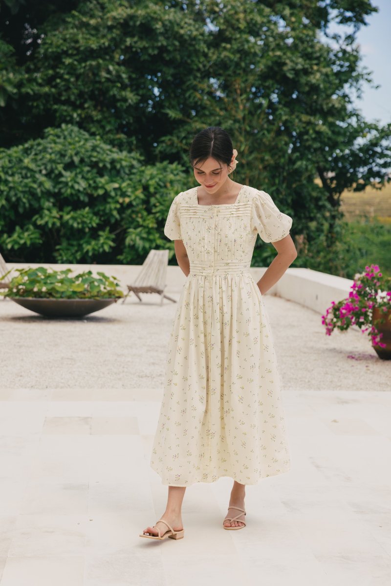 Faye in Creamfield Bloom